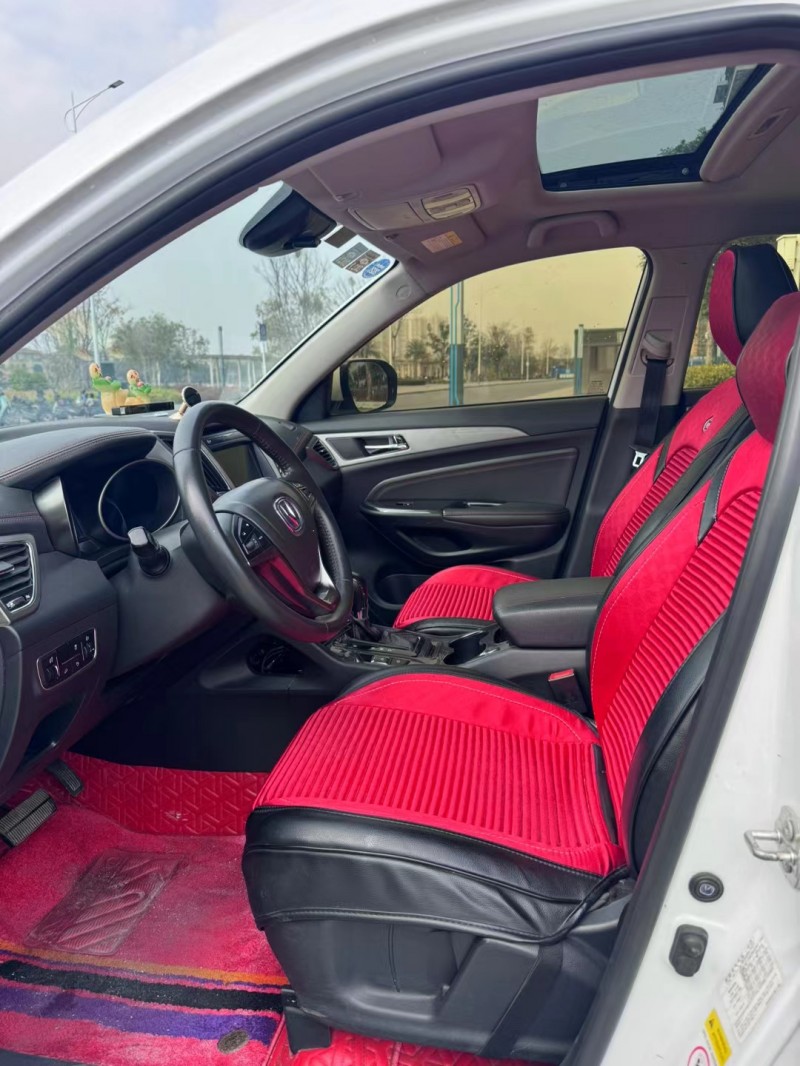 东莞17年长安汽车CS754