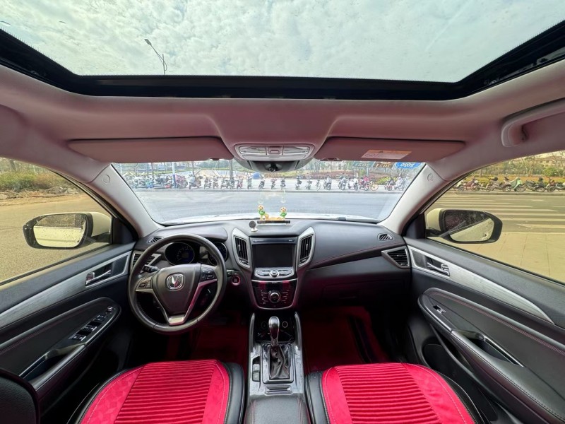 东莞17年长安汽车CS756