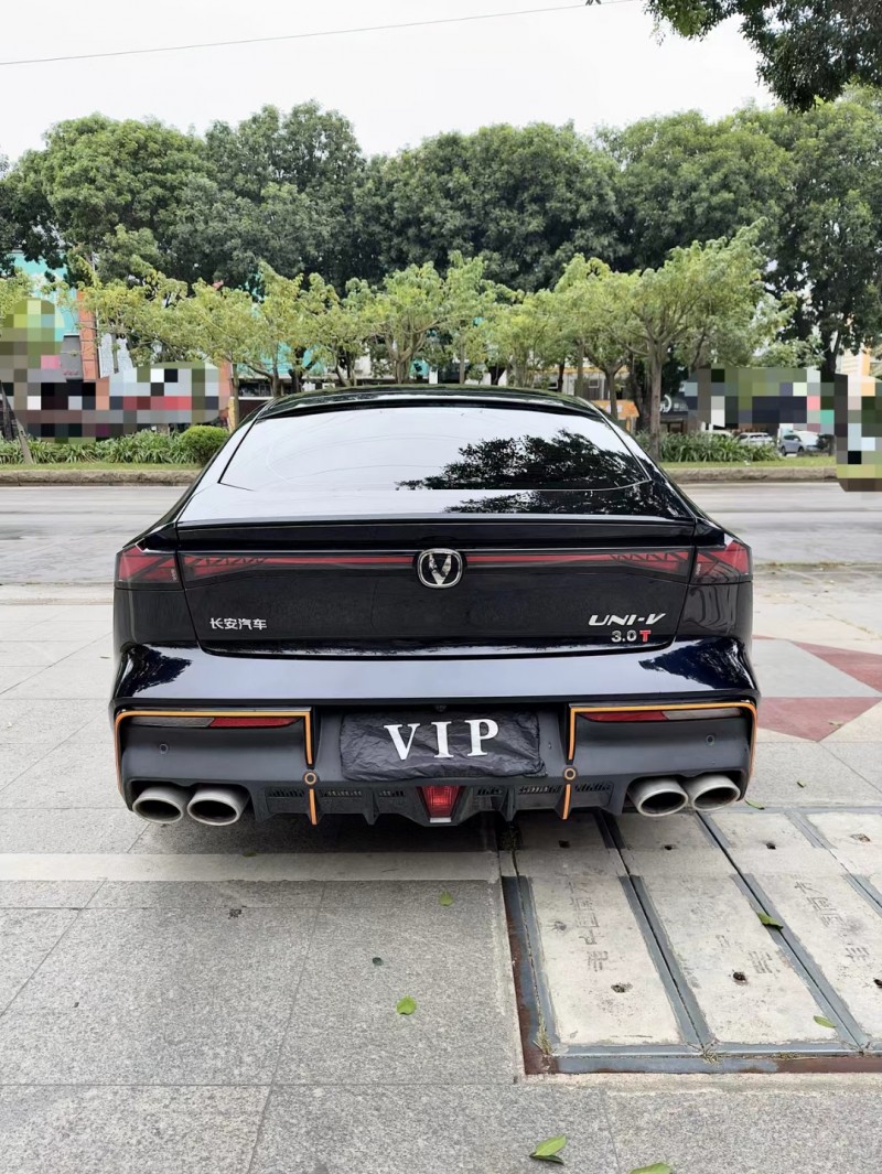 东莞23年长安汽车UNI-V8