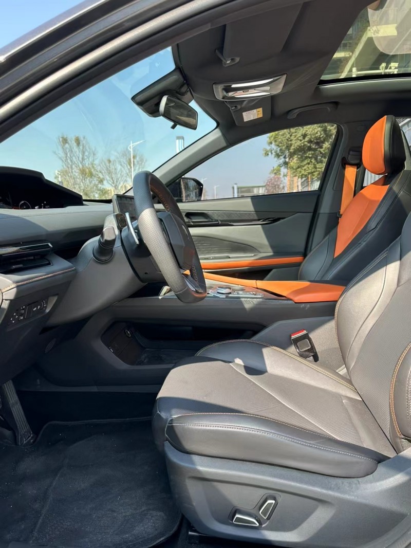 东莞22年长安汽车UNI-V4