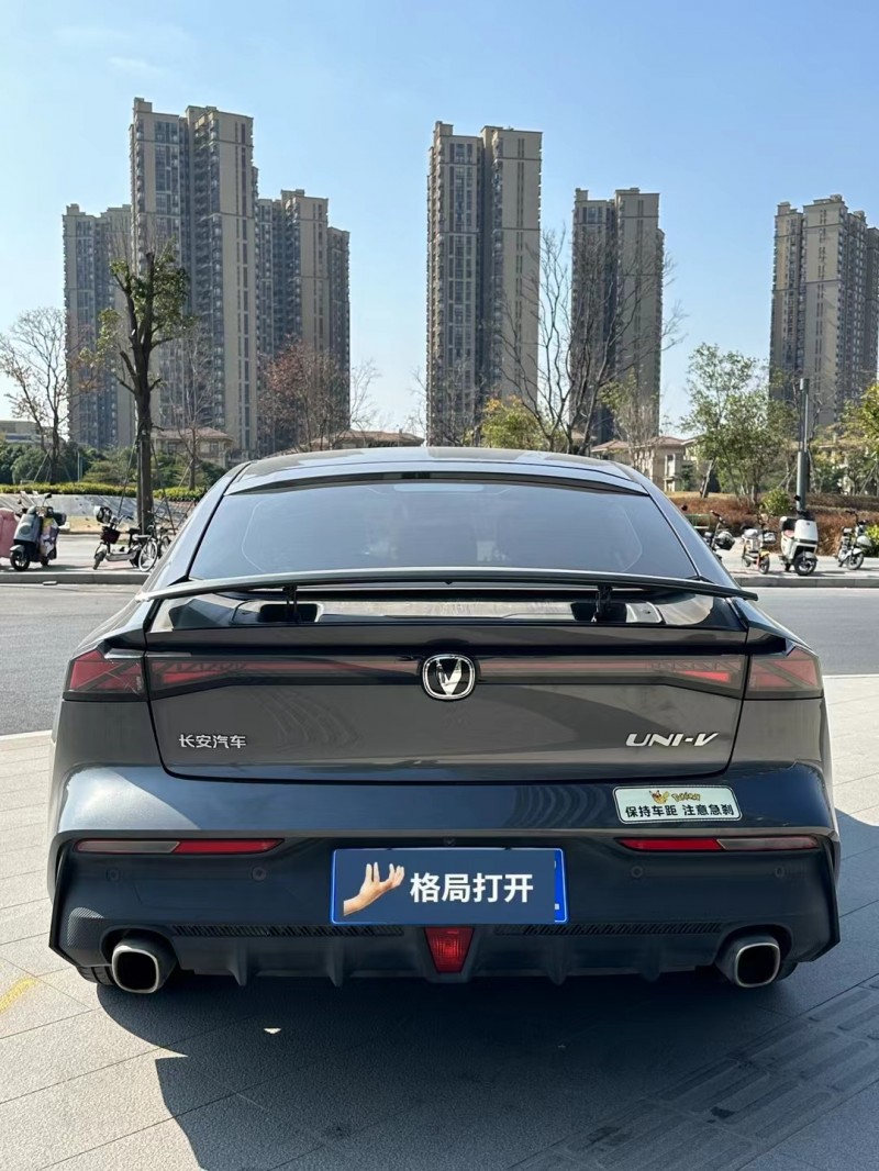 东莞22年长安汽车UNI-V9