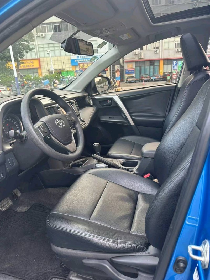 深圳18年丰田RAV43