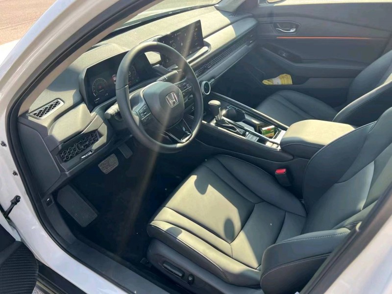 枣庄23年本田雅阁9