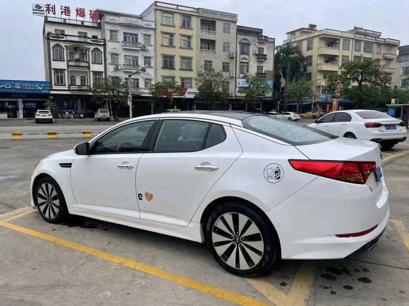 防城港12年起亞K57