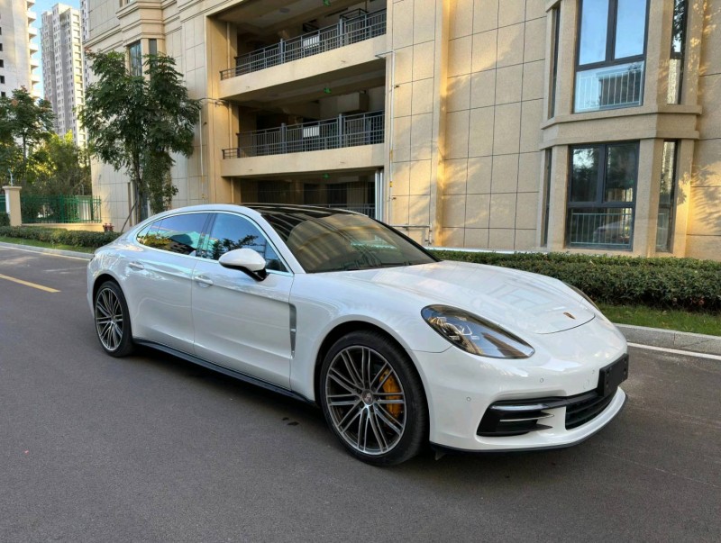 枣庄18年保时捷帕拉梅拉3