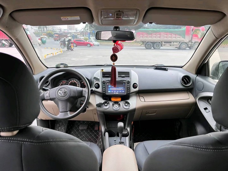 茂名12年豐田RAV46