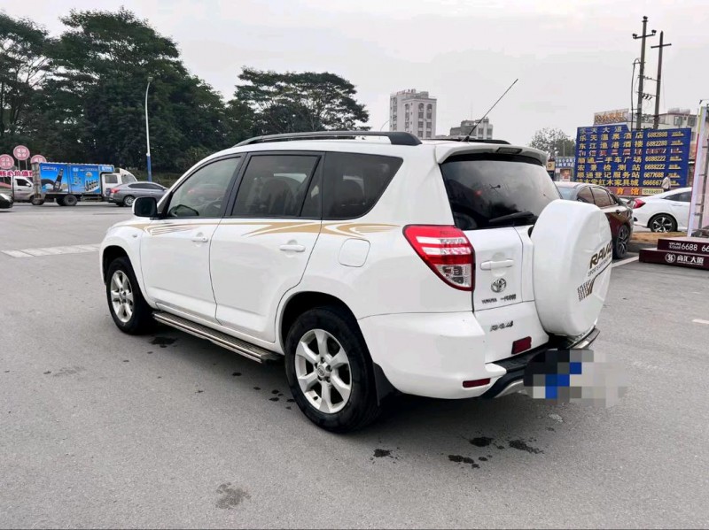 茂名12年豐田RAV47