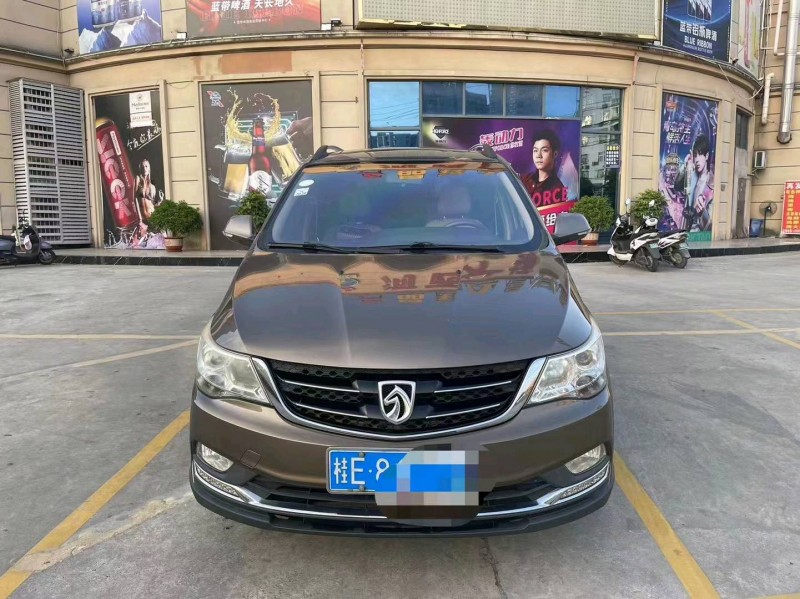 防城港16年寶駿7301
