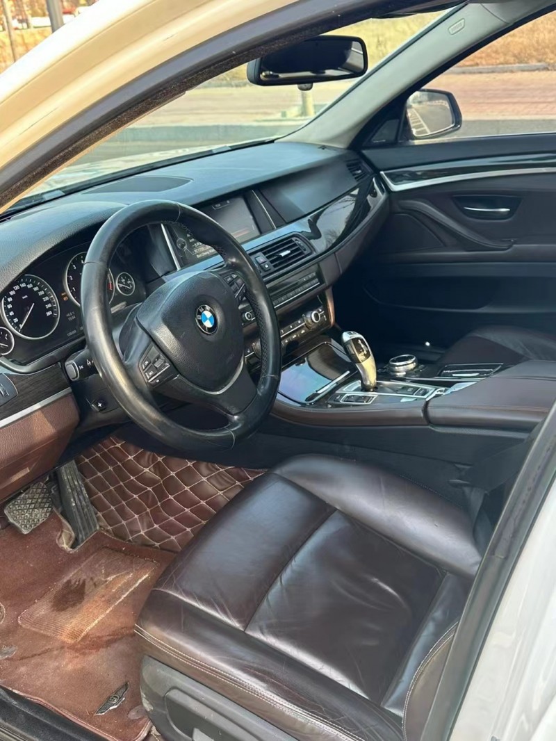 济宁14年宝马5系8