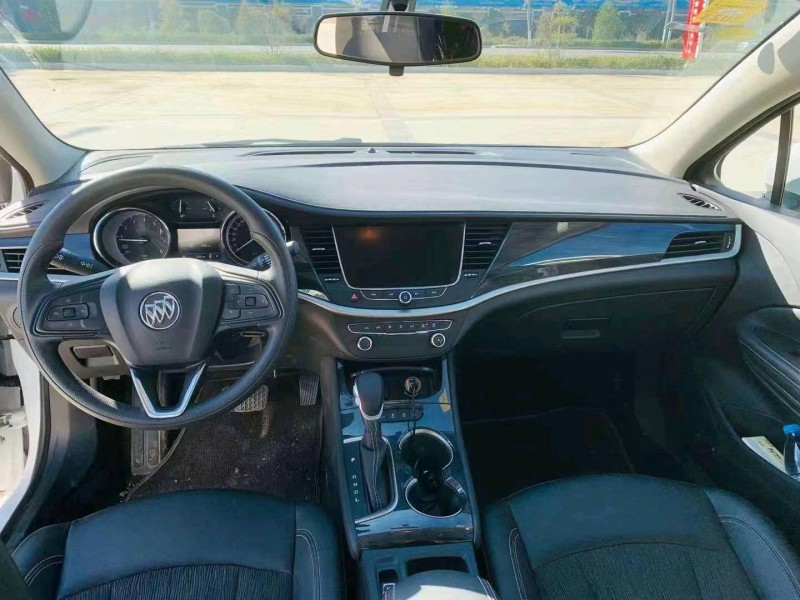 枣庄20年别克威朗4