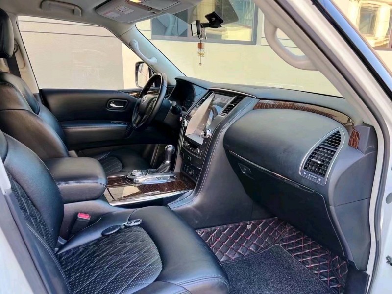 济宁18年日产途乐4