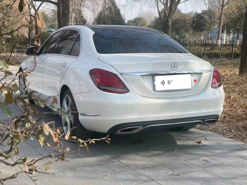 东营17年奔驰C6