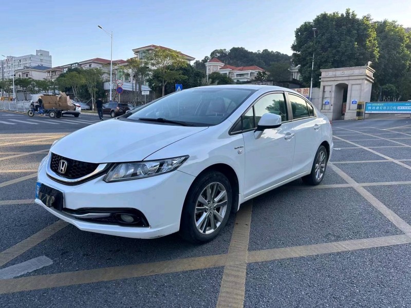 深圳14年本田思域5