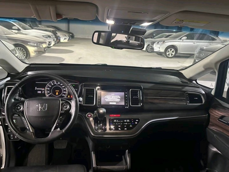 深圳16年本田艾力绅9