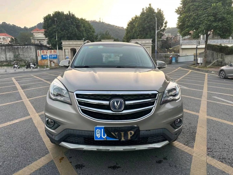 深圳17年长安汽车CS351