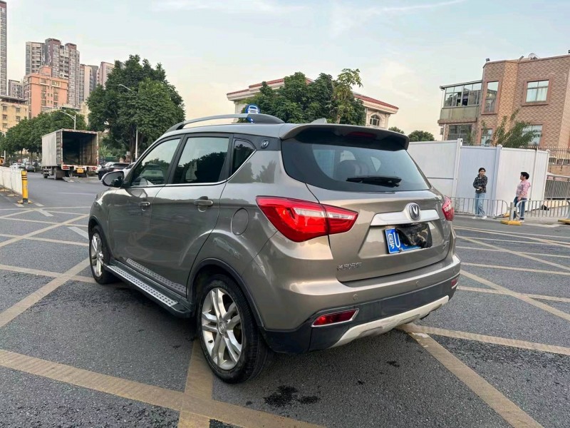 深圳17年长安汽车CS356