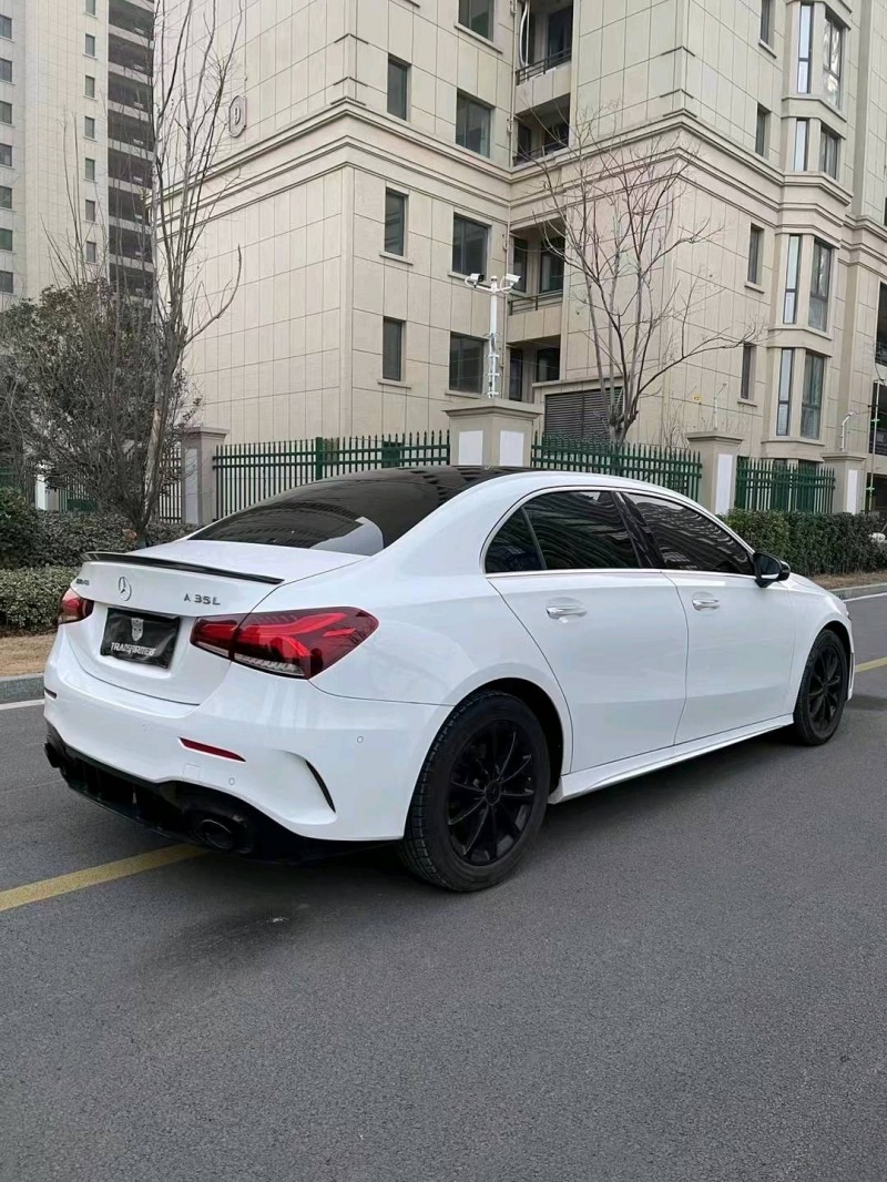 青岛21年奔驰A4