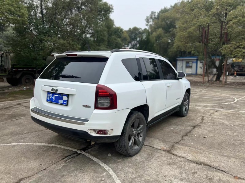 上饒15年Jeep指南者3