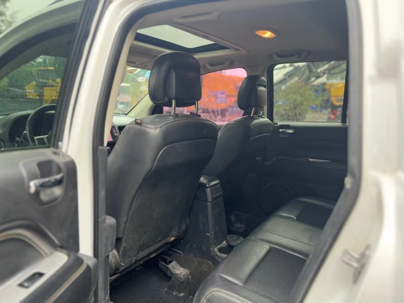 上饒15年Jeep指南者6
