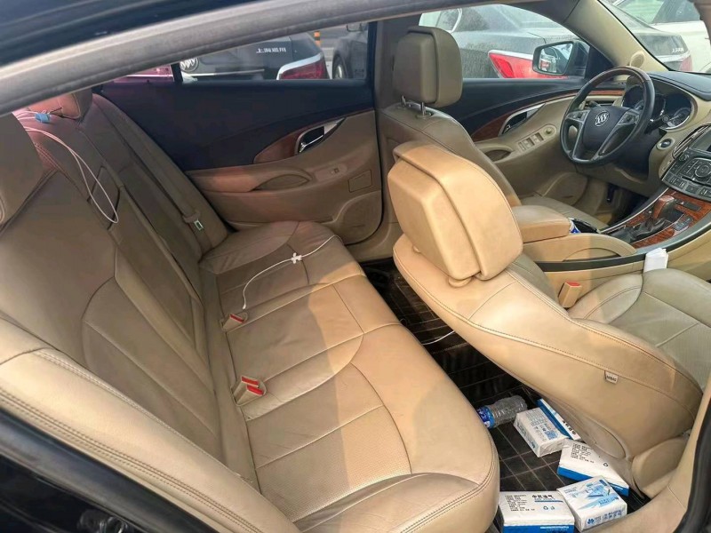 枣庄10年别克君越7