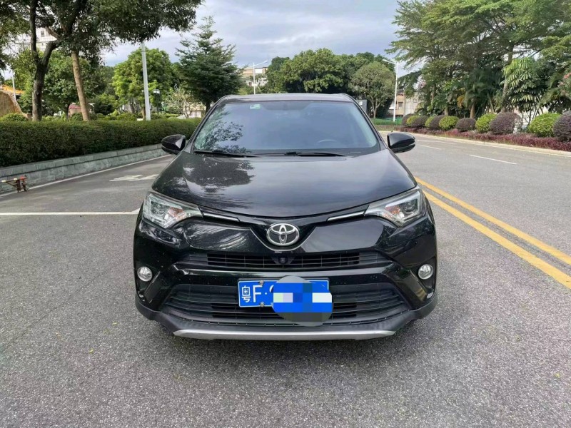 茂名18年豐田RAV4榮放1
