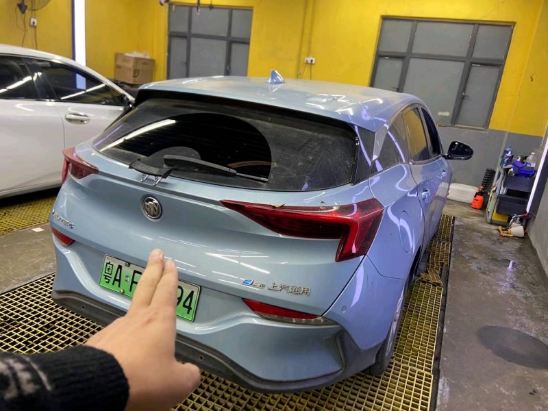 广州22年别克微蓝4