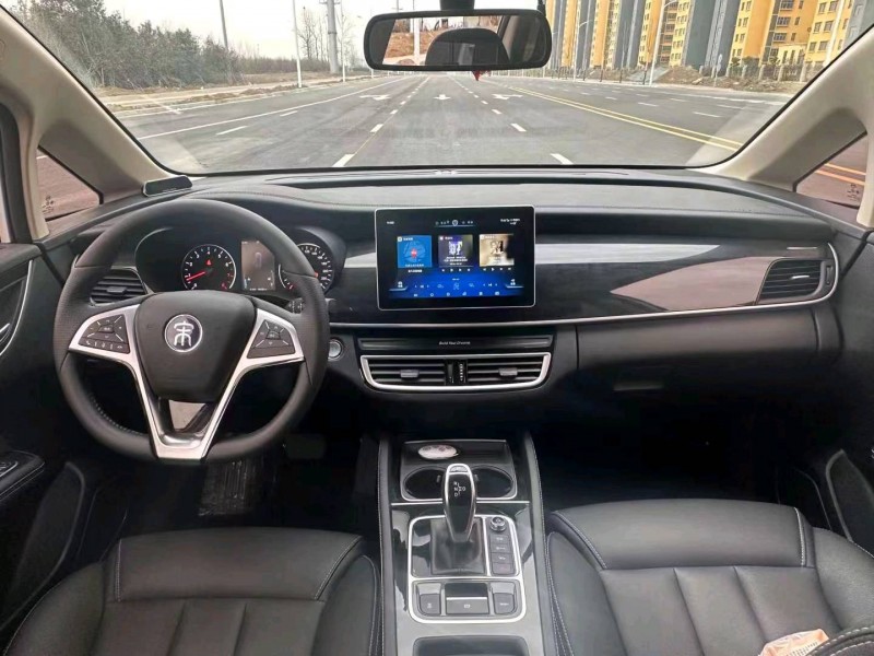 珠海20年比亚迪宋5