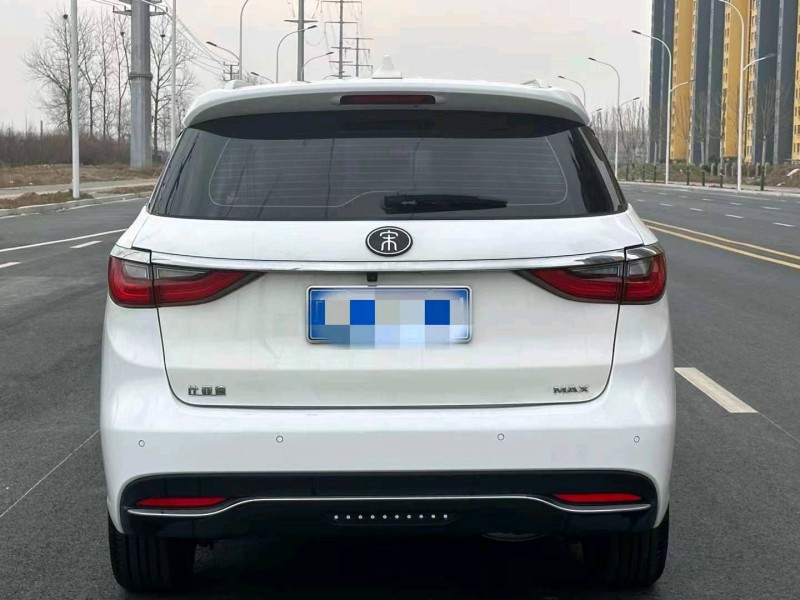 珠海20年比亚迪宋8