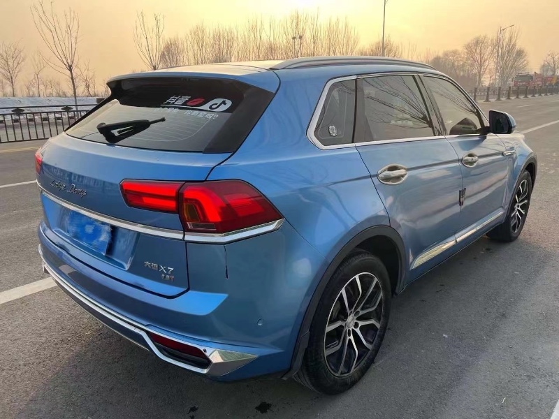 潍坊19年众泰大迈X76