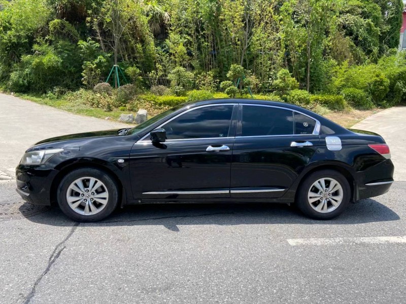 广州09年本田雅阁5