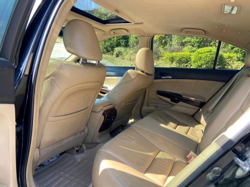 广州08年本田雅阁8