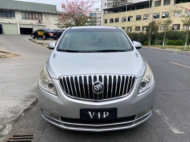 广州11年别克GL81