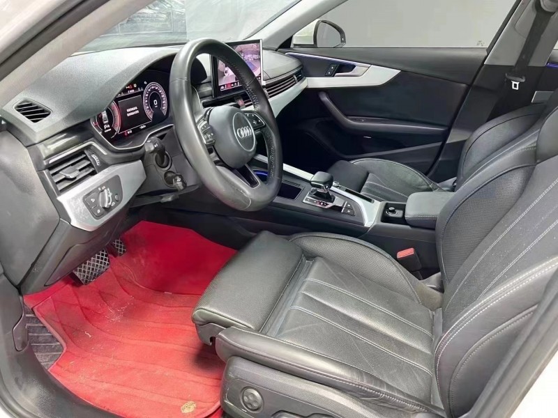 成都21年奥迪A4L4