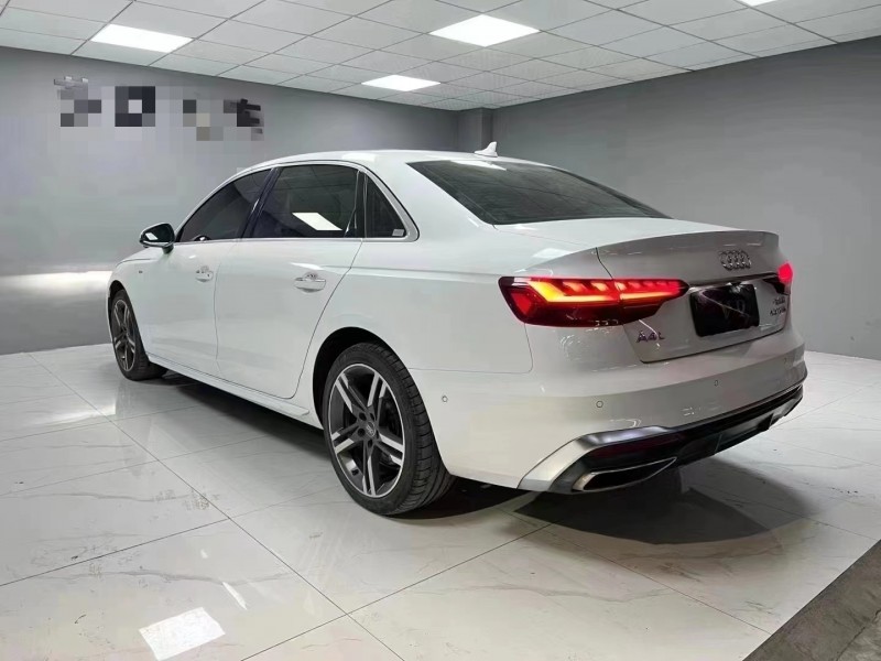 成都21年奥迪A4L7