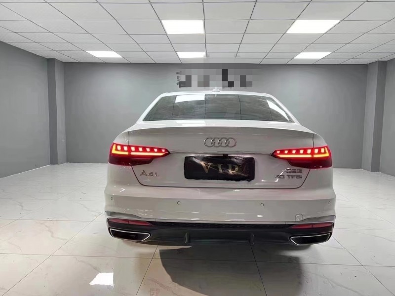 成都21年奥迪A4L9