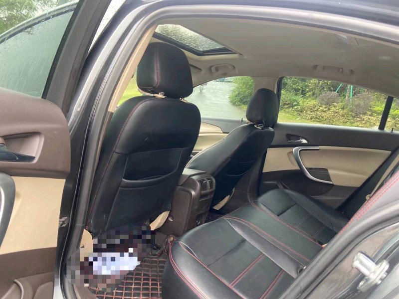 广州12年别克君威8