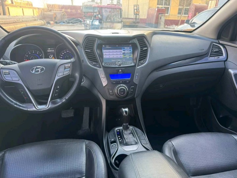 保定13年现代新胜达7