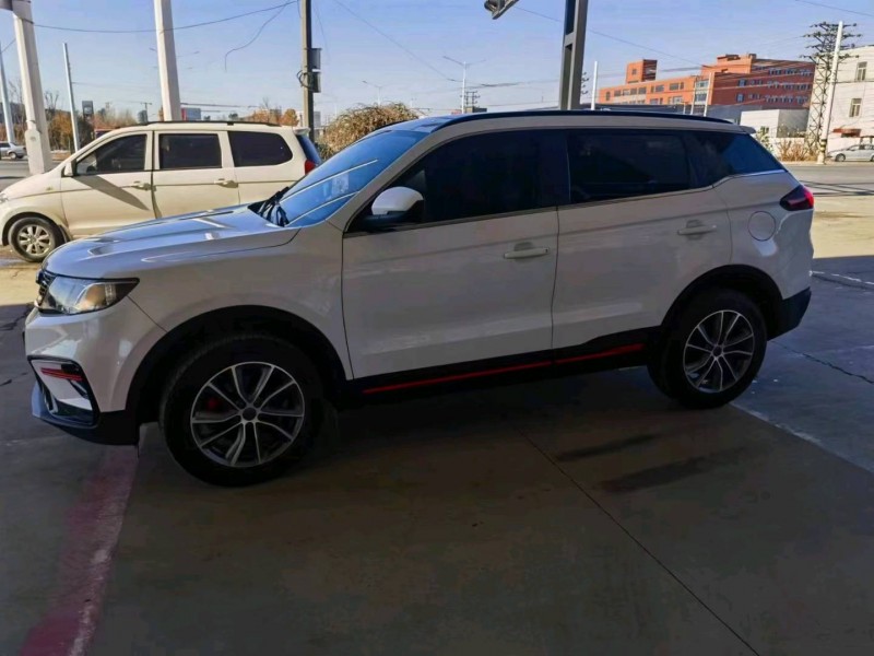 保定22年吉利博越2