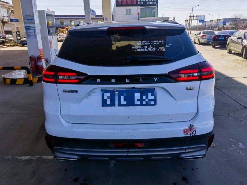 保定22年吉利博越9