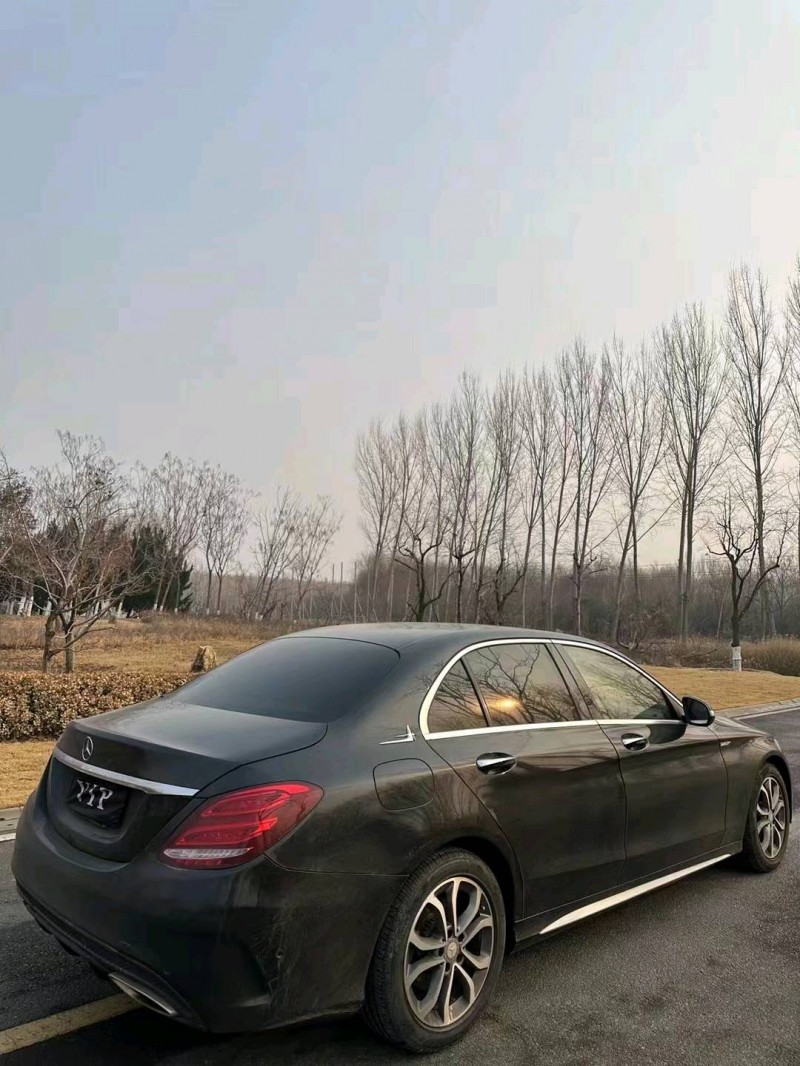 济宁15年奔驰C7