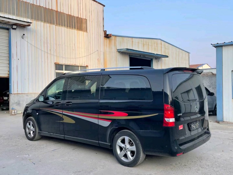 济宁19年奔驰威霆7