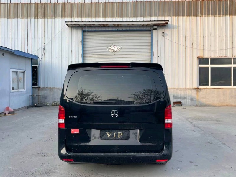 济宁19年奔驰威霆9