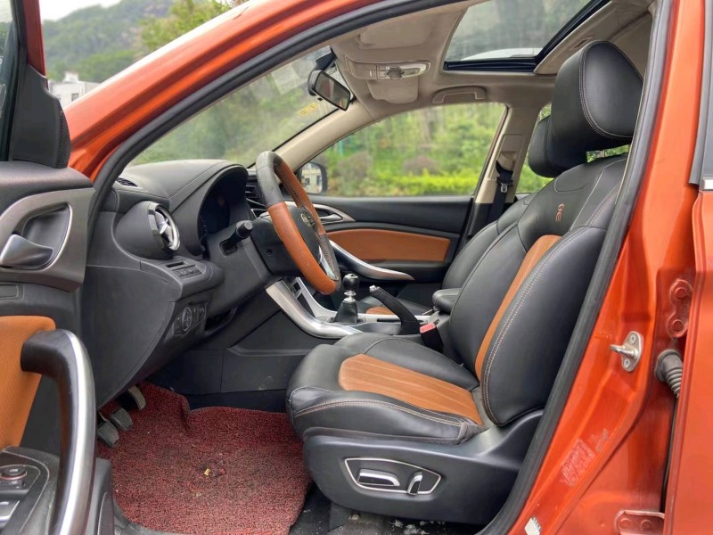 广州16年比亚迪宋8