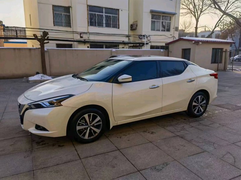 保定22年日产蓝鸟2