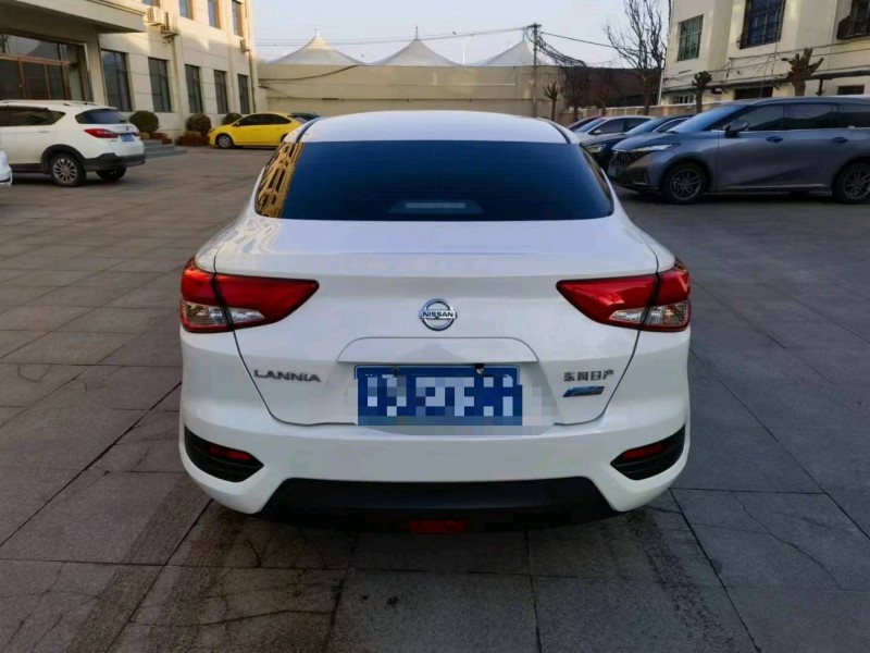 保定22年日产蓝鸟9