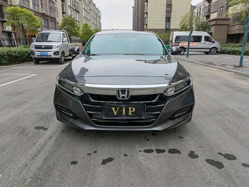 徐州21年本田雅阁1