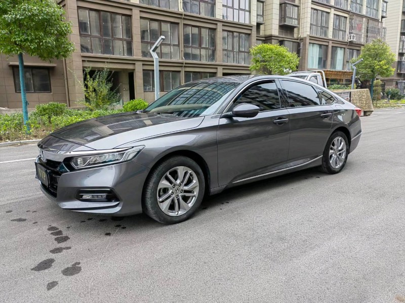 徐州21年本田雅阁3