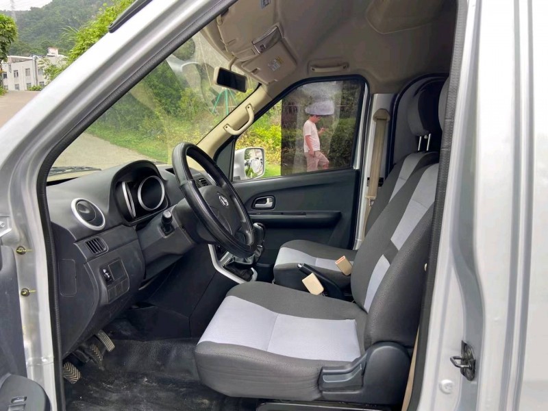 广州21年长安汽车睿行7