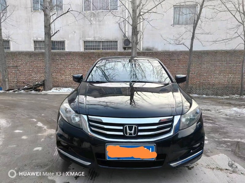 菏泽13年本田雅阁1