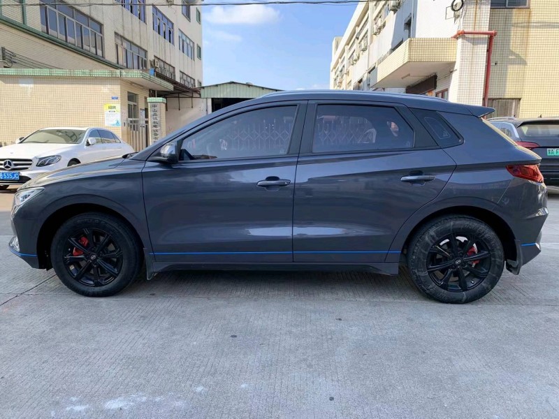 中山20年比亚迪e23